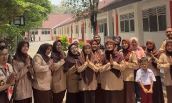 Meninjau Pembangunan Program Revitalisasi SDN Semeru 6 Kota Bogor