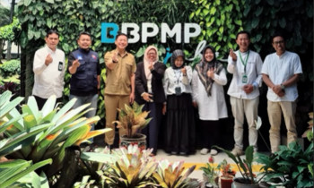 Menyamakan persepsi terkait analisis daya tampung Sistem Penerimaan Murid Baru (SPMB) Tahun 2026.