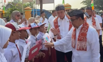Menteri Kunjungi SDN Cimahpar 5
