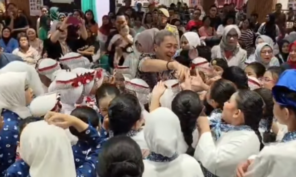 Selamat dan sukses untuk SDN Polisi 4 Kota Bogor atas Juara 1 Lomba Paduan Suara Hymne Kota Bogor