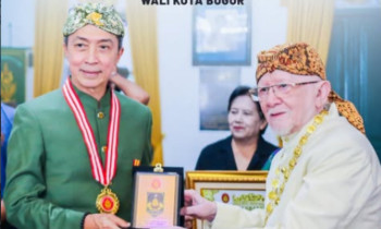 Selamat & Sukses atas Penghargaan Satya Lancana Karaton Sumedang Larang kepada Dr. Dedie A. Rachim, 